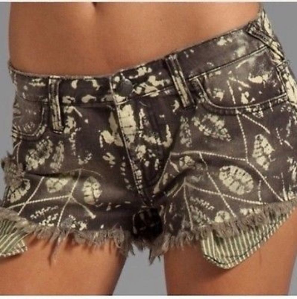 🌹NWOT🌹 Free People cutoff shorts